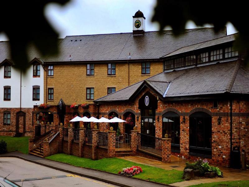 Village Hotel Liverpool Whiston  Exterior photo